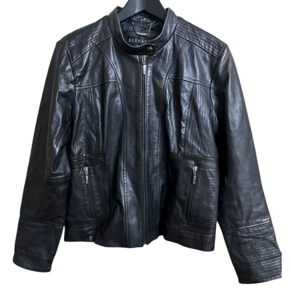 Bernardo Black Leather Jacket with Zip Detail